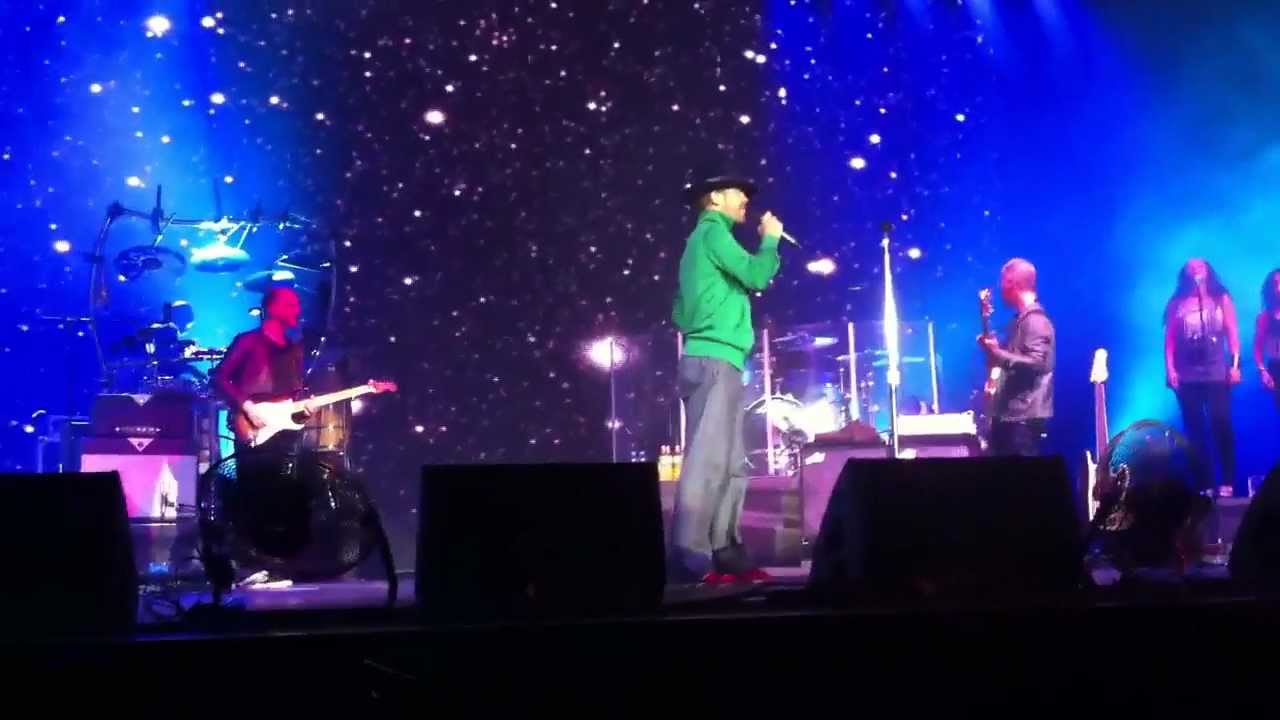 Jamiroquai - Cosmic Girl 20.1.2013 Kosice